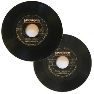 2 Vintage 45s - Benny Barnes - Diesel Smoke - Third Time Down